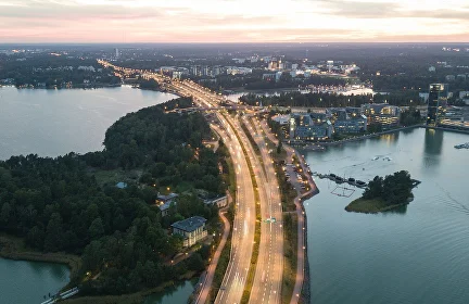 Helsinki: Private City Tour with Guide and Driver